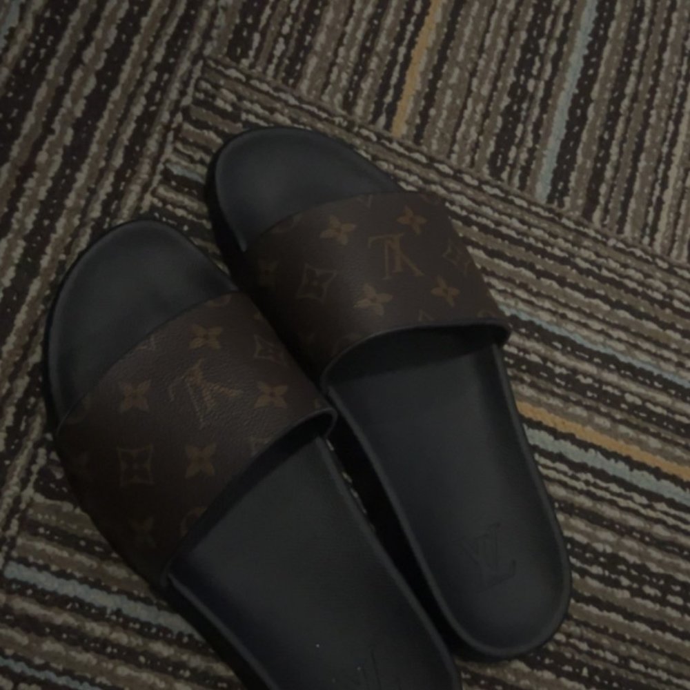 Louis Vuitton Slides